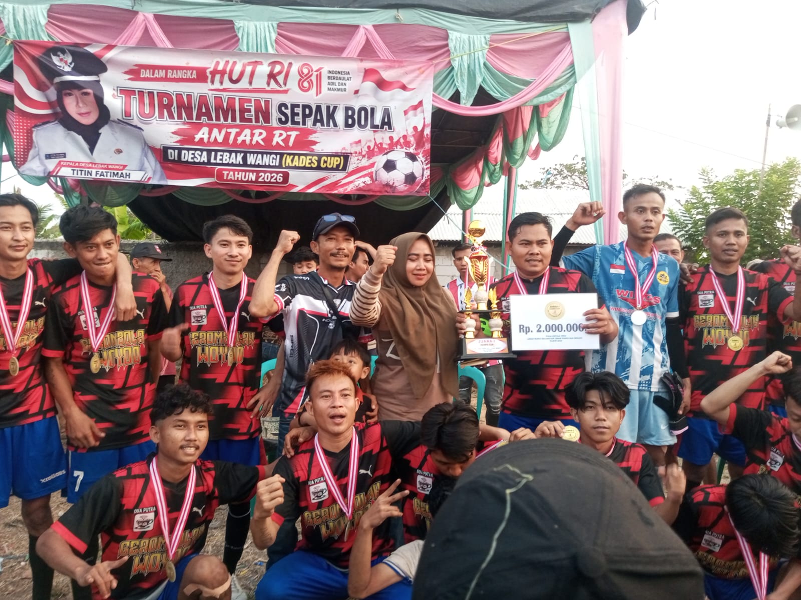 Lomba BOLA Final 17 Agustus Juara ke 1 dimenangkan Rt 09