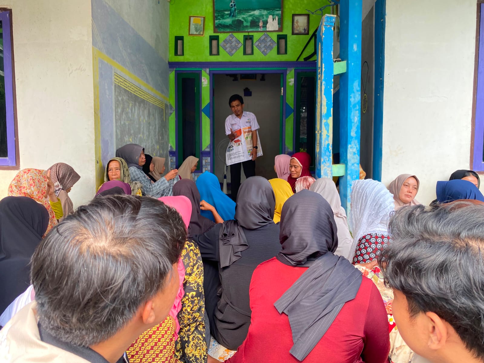 Mahasiswa KKM 28 UNIBA Mengikuti Kegiatan Sosialisasi Sanitasi 